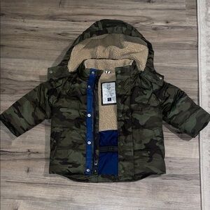 Baby GAP Green Camouflage Puffer Jacket Sz 18-24 Months LIKE NEW